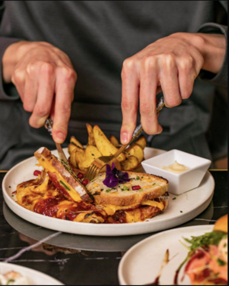 1816A86F-47DF-41D2-88A6-3B5A4A3C2454_1_105_c